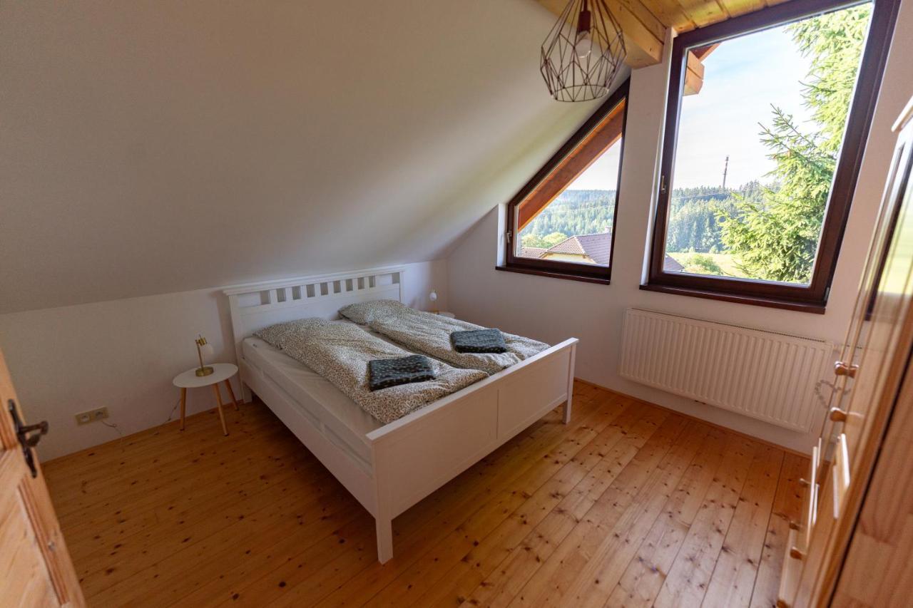 Moderni Sumavska Roubenka S Vyhledem Na Boubin Vila Vimperk Exterior foto