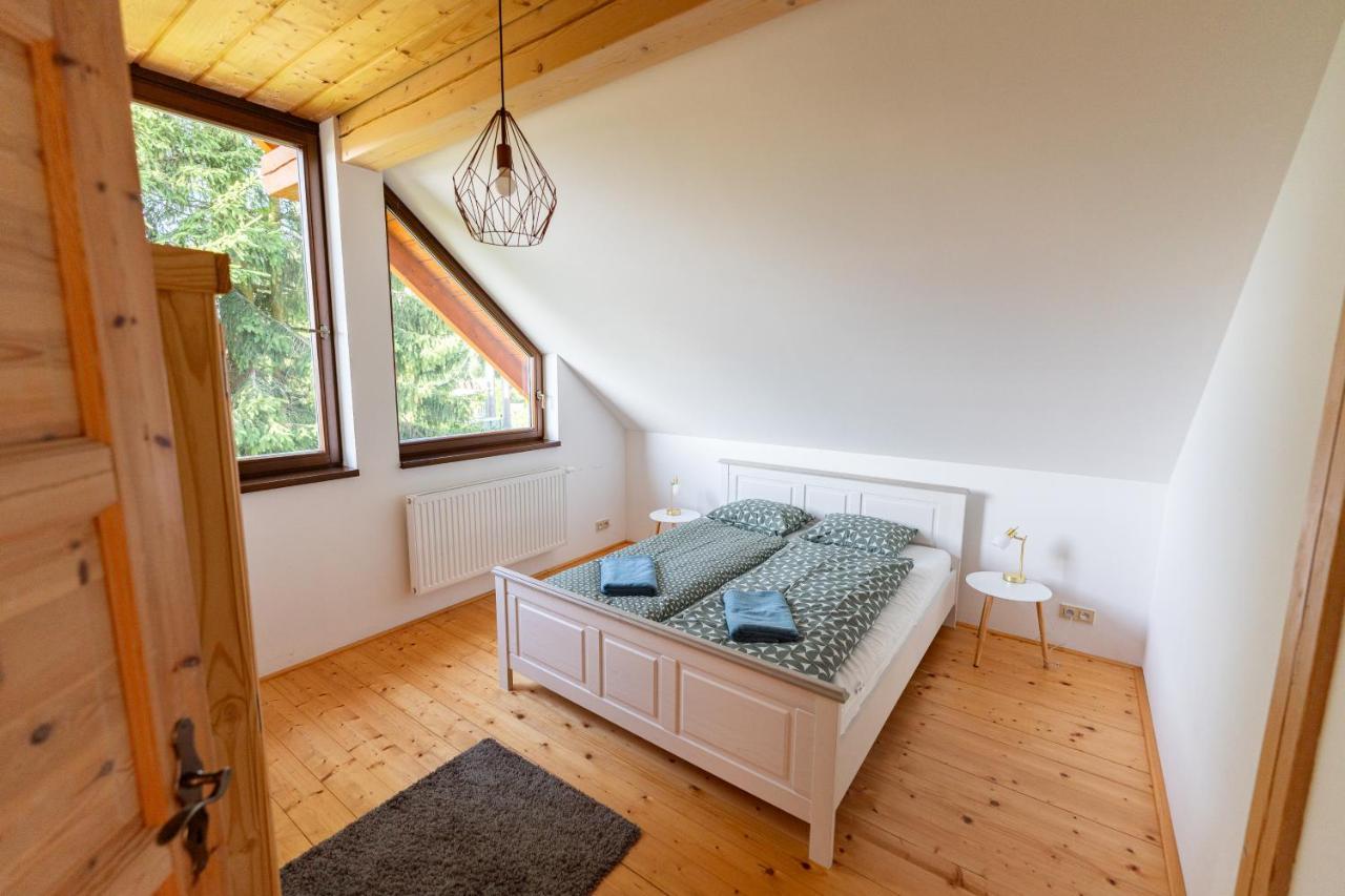 Moderni Sumavska Roubenka S Vyhledem Na Boubin Vila Vimperk Exterior foto